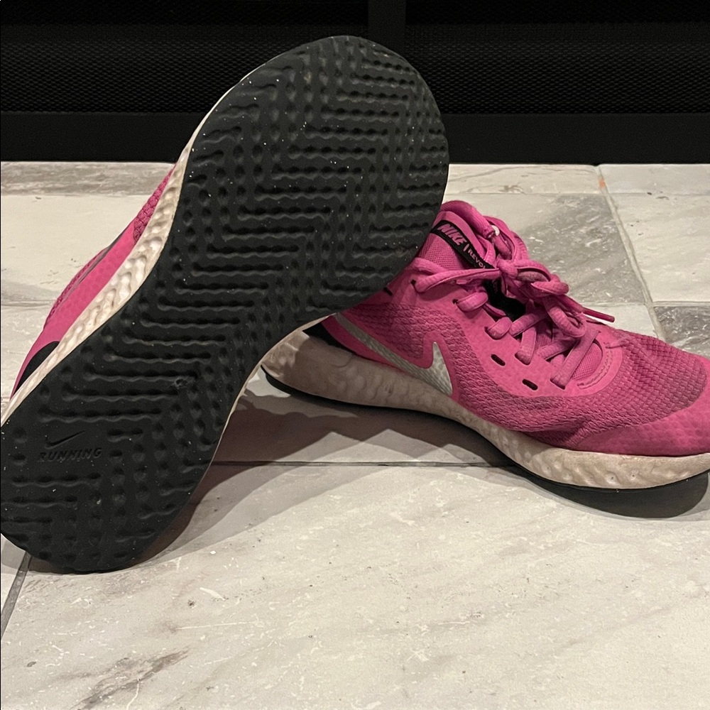 Nike Youth Fuchsia Athletic Shoes - Picture 2 of 3